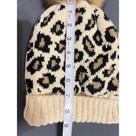 NWOT Altar’d State Fleece Lined Knit Pom Pom Hat One Size Leopard Washable - Picture 3 of 5